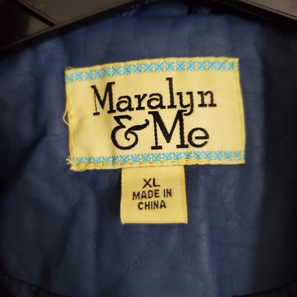 ⬇️💲⬇️ NWT‼️💙Maralyn & Me blue leatherette jacket - Picture 2 of 10